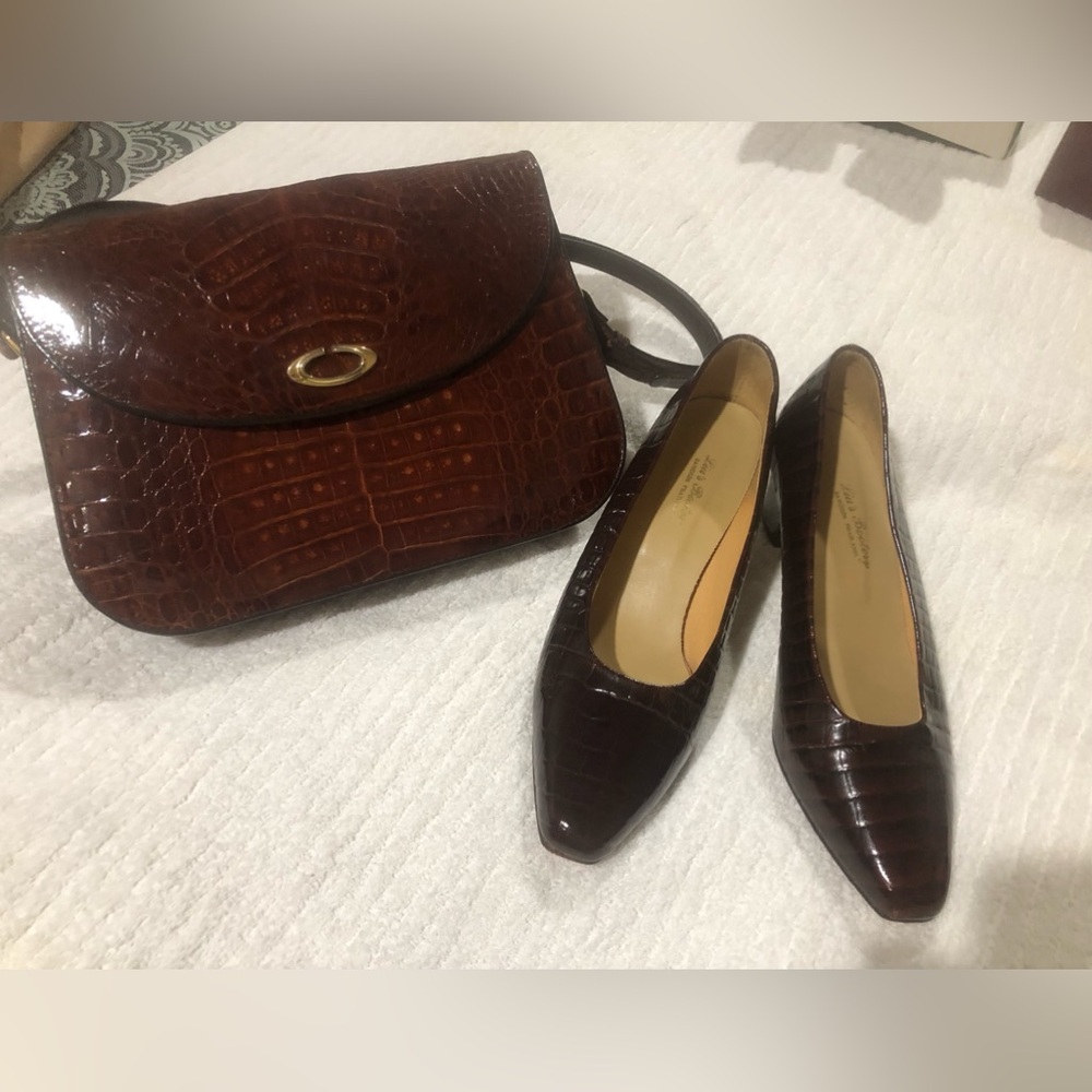 Elegant Faux Alligator Chunky heels and Genuine Crocodile purse